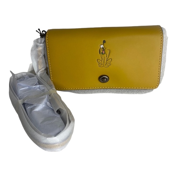 Disney x Coach Dinky with Pluto Motif - Picture 1 of 2